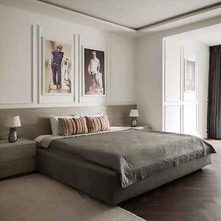 Modern Classic 2 Bedroom Apartment Near Most City Dnipro Dış mekan fotoğraf