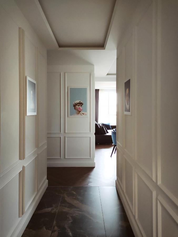 Modern Classic 2 Bedroom Apartment Near Most City Dnipro Dış mekan fotoğraf